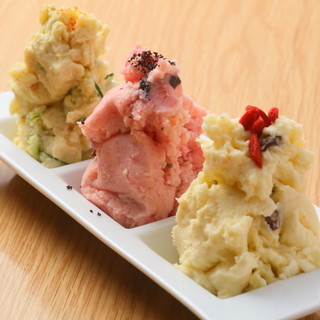 名物「ポテトサラダ」