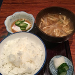 Yakitori Nihonshu Fukunotori - 定食の一部のごはんセット