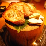 生け簀の銀次 - 蟹味噌バターのバケット