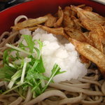 たちばな - 料理写真:サクサクに揚げた薄切りごぼうは香ばしく美味