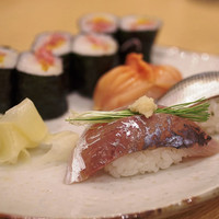 鮨 かの - 鯵にぎり、小肌にぎり、赤貝にぎり、とろたく巻