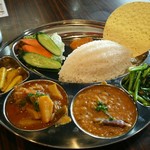 インド・アジア料理店 レカ - 