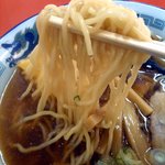 だるま軒 - 麺のアップ