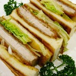 軟らかカツサンド3切れ1500円