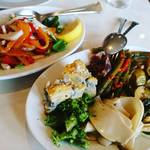 チーロ - 前菜。おまかせとイカとパプリカのマリネ