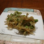 傳 - (2017年6月　訪問)枝豆とみょうがのかき揚げ。サクサク旨い。