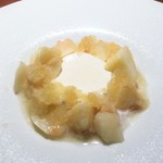 TACUBO - 熊本の桃のパンナコッタ、柚子のグラニテ添え