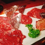 NO MEAT, NO LIFE.1st  - 黒毛和牛盛り合わせ 200g＠2980円