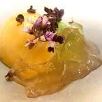 ル スプートニク - 桃のコンポートにバジル＆レッドバジル