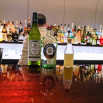 バー マーノ - ベルモットドランとプリマスジン