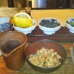 鉄板焼 とよ田 - ガーリックライス