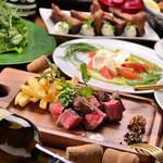 薪焼き肉バル Crackle