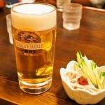 堺うどん ちはや - ビールセット（生ビール、蒸し鶏ときゅうりの旨辛和え）