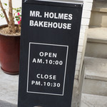 MR. Holmes Bakehouse - 看板