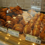 MR. Holmes Bakehouse - ショーケース