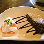 ツキコヤ - デザート　ガトーショコラ