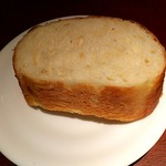 ビストロ　トロワキャール - 自家製パン