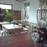 Cafe HANA - 
