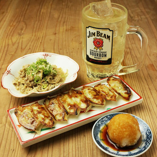 平日 月 木 限定 餃子酒場あめみや 飲み放題コース 1 650円 餃子酒場 あめみや 旧店名 餃子屋 チハラ 難波 南海 餃子 食べログ