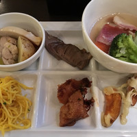 リュクス ダイニング ハプナ - アヒージョ、ポトフ、パスタパエリア、三元豚  などなど