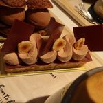 グリーン ビーン トゥ バー チョコレート - プラリネケーキ