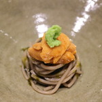 御幸町 田がわ - お凌ぎ　三重のアオサ海苔で和えた蕎麦　雲丹と山葵で