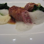 フロリレージュ - アンドゥイエット（豚バラで巻いたハツやトリップ等内臓のソーセージ）