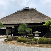 藤右ェ門 栄 - 茅葺の古民家