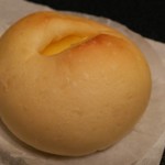 アリスファームキッチン - りんごカスタードパン。