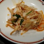 千里香 - 葱、高野豆腐ぽい麺の和物