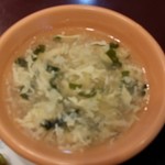 千里香 - 玉子のスープは、ほんのりとした旨味を感じた。