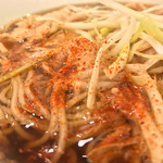 味奈登庵 - 肉南蛮そばには七味唐辛子だ！  
      ブチまけろ！  #BCMKR!  