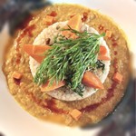 銀河系カレー - あいがけ 1100円(税込)
緑の人参カレー／赤の人参カレー