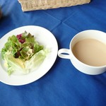 レストラン・ラグーン - スープとサラダ