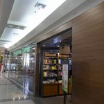 starbucks coffee - たまに行くならこんな店は、BTSナナ駅近くのナナスクエア内にお店を構えている「スターバックスコーヒーナナスクエア店」です。