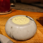 キュイジーヌ[s] ミッシェル・トロワグロ - 北海道産バター