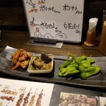 鶏家 六角鶏 - 付出し 枝豆・茄子の煮びたし・？