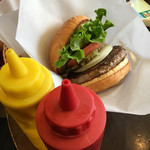 FRESHNESS BURGER - クラシックーシングル486円