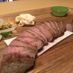 特選牛レッドステーキ(2人前～)980円