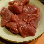さっぽろジンギスカン千歳 - もも肉は肉厚で新鮮です