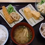 まざぁず食堂 - 小鉢3つで700円