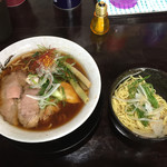 麺屋 裕 - 醤油らーめん+替え玉