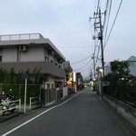 Wafuu Dainingu Tenkuu - 秋川駅ロータリー左。
      ファミリーマート左の線路沿いの路地を進んだ左手。