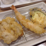 Tempura Ichidai - 一代定食の鶏もも、えび、なす