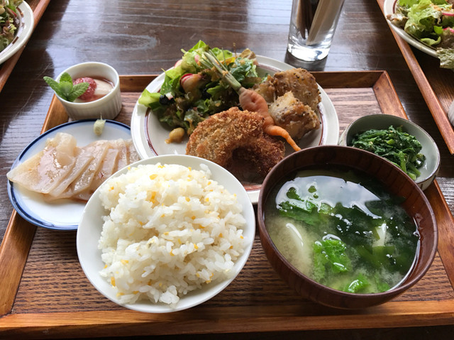 cafe yotacco カフェ よたっこ>