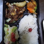 肉のマルサン - 和牛カルビ弁当702円