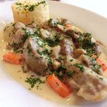 ラミティエ - 本日のランチ 1200円 の豚肉のブランケット(クリーム煮) バターライス添え