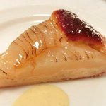 ラミティエ - デザートセット 525円 の洋ナシのタルト キャラメルジャム入り