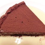 ラミティエ - 本日のランチ 1200円 のガトーショコラ アングレーズソース