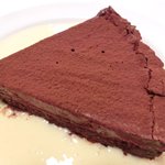 ラミティエ - 本日のランチ 1200円 のガトーショコラ アングレーズソース